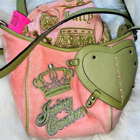 Juicy Couture Handbags - 🧃🎀🧼👑Y2K Juicy Couture Mini Pink Crossbody Bag
